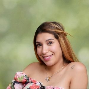 Meet your Posher, Paola